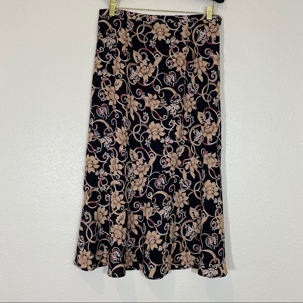 sag Harbor Floral  Maxi Skirt size 14 P pleated side zipper black brown …